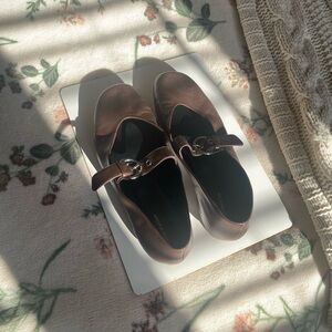 Reformation ~Brown leather flats